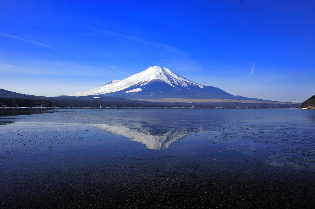 湖面に映る霊峰富士・水温む大寒？_c0193532_17182215.jpg