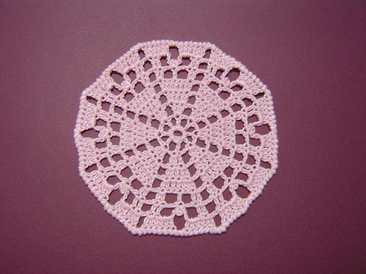 桃の花のドイリー コースター 編み図付き Crochet A Little