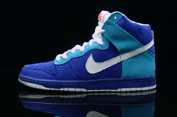 Nike SB Dunk High “Lost Oceanic Airlines”_a0118453_1932538.jpg