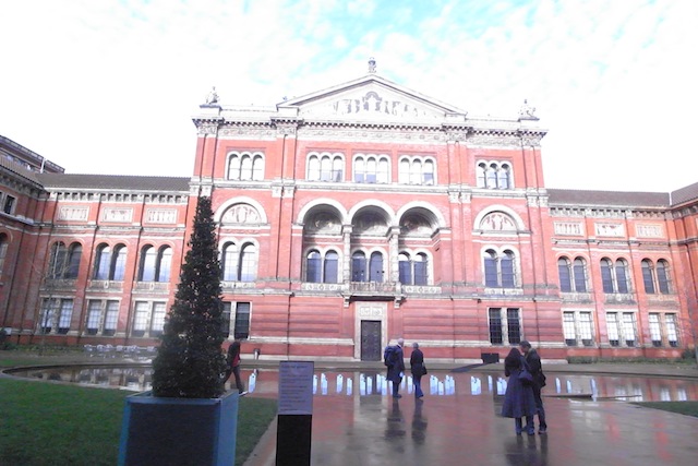 Victoria and Albert Museum_a0163892_2131119.jpg