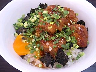 特製つくね丼ぶり_e0159969_18512943.jpg