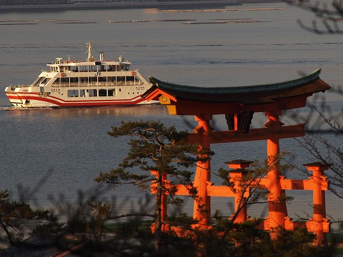 宮島_c0077531_13412056.jpg