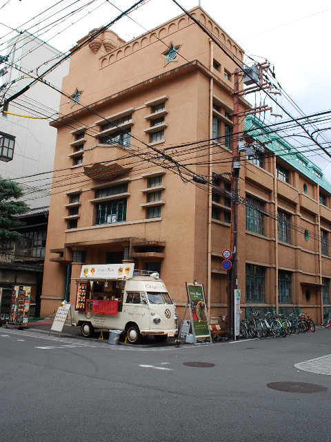 京都三条通りの1928ビル、旧大阪毎日新聞京都支局_a0110756_7541059.jpg