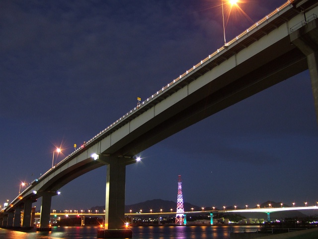 坂森山・海田湾の美しき夜景　その2　広島大橋の下より_b0095061_23285193.jpg