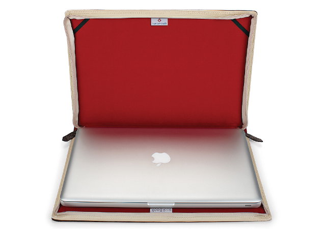 Hardback Leather Case for MacBook and MacBook Pro :: BookBook_f0089299_1271120.jpg