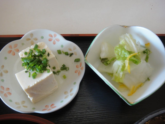 旭でカヤクご飯の天丼は、カレー饂飩だけでなくとても美味しいですよ。_a0143437_9271540.jpg