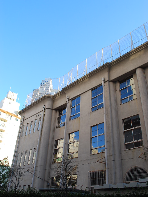 東京都中央区立明石小学校(大正モダン建築再訪)_f0142606_1954451.jpg