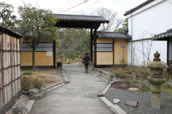 東本願寺　枳毅邸_e0048413_2251052.jpg