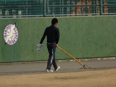ひとりぼっちの塀内・・・浦和球場_b0166128_15153545.jpg