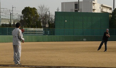 ひとりぼっちの塀内・・・浦和球場_b0166128_15595144.jpg