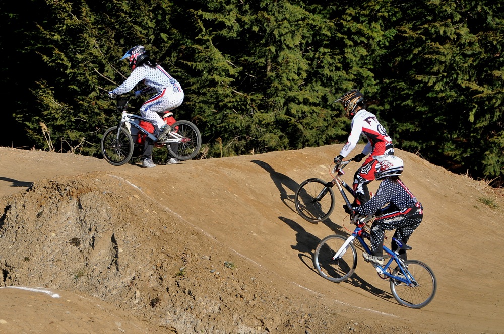 2010JOSF緑山オープニングレース（１月定期戦）VOL4：ビギナー、パウダークラス決勝_b0065730_1835308.jpg