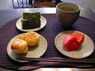 清岡さんの器で~お餅_b0132444_14271438.jpg