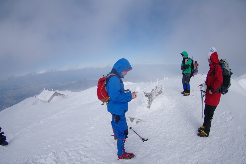 伯耆大山その４（山頂うろうろその１）_a0009554_20165676.jpg