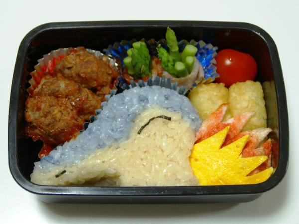 ポケモン　ヒノアラシ弁当_b0167392_5385960.jpg