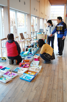 川口市立小・中・高校合同中央作品展 開催中_c0222139_203965.jpg