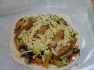 PIZZA作り。。。。_b0138798_1151575.jpg