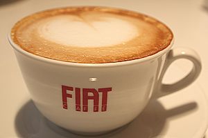 FIAT CAFFE ～港区北青山～_f0162319_1020559.jpg