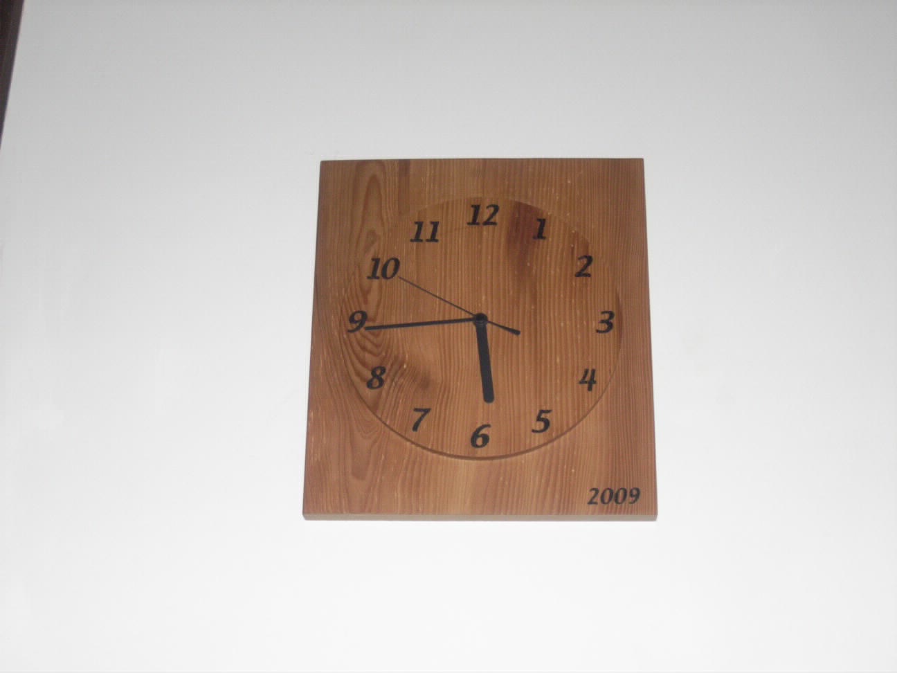 古材で時計を作ってみました。_f0052181_21444952.jpg