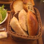 そう!そこにパンがあるのです!_a0166313_1515968.jpg
