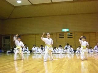 c0118332_05332.jpg
