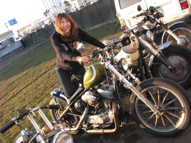 GAL BIKER.........._a0165898_18481864.jpg