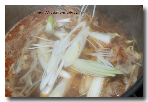 ユッケジャン ☆ 韓国風 ・ 牛肉の辛味スープ ：ごはんinでクッパに！_d0069838_1040981.jpg