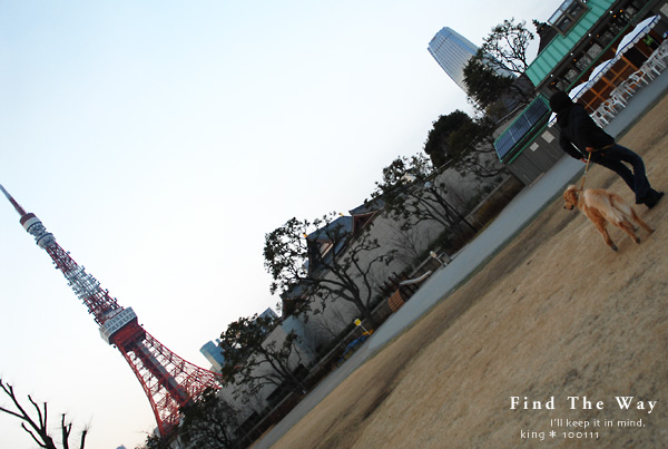 【犬的散歩日和】東京・芝 増上寺と芝公園 1/2 〜 増上寺周辺_f0054594_5385670.jpg