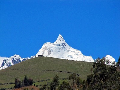 ワラスの裏山に登る　2995m=3400m_b0051109_7352910.jpg