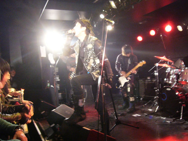 The Wankys Japan tour 2010 with Chaos C.H. !!!_c0113420_0342711.jpg