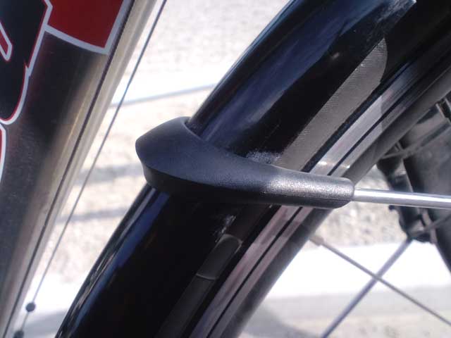 2010/02/03 新しい泥除け_d0059077_1481168.jpg