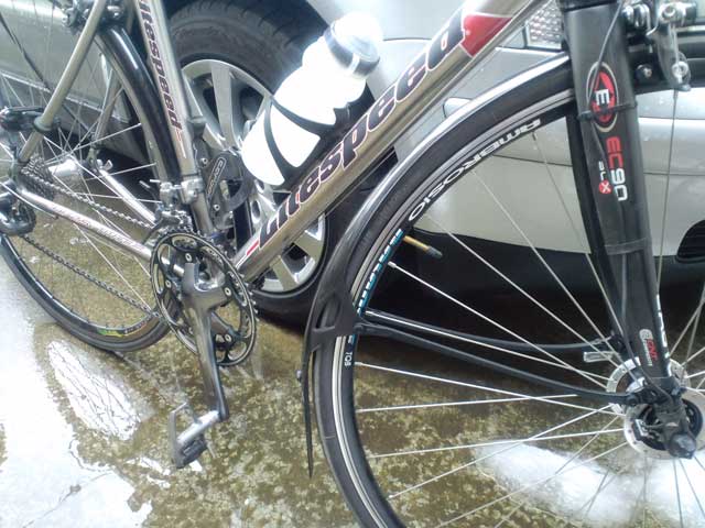 2010/02/03 新しい泥除け_d0059077_148379.jpg