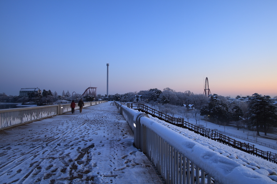 雪の多摩湖堰堤 ②_b0136781_034042.jpg