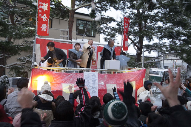 泣いた青鬼_e0082981_2295813.jpg