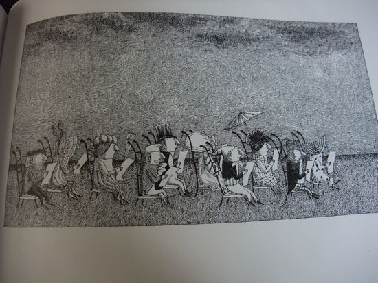 Edward Gorey_d0148729_2313137.jpg