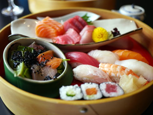 花輪(日本食レストラン)_c0090198_5112930.jpg