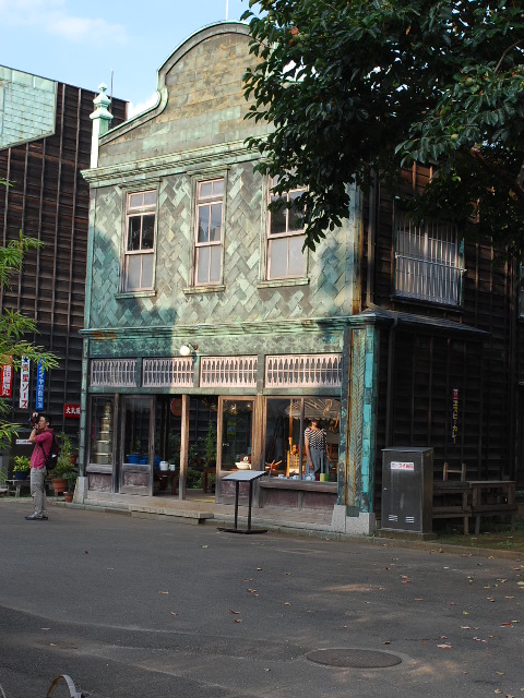 函館若松町の飯島商店(函館の建築紹介)_f0142606_983282.jpg