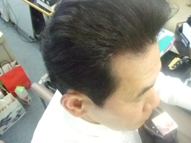 毛が生えてきた!!??_e0119092_16101961.jpg