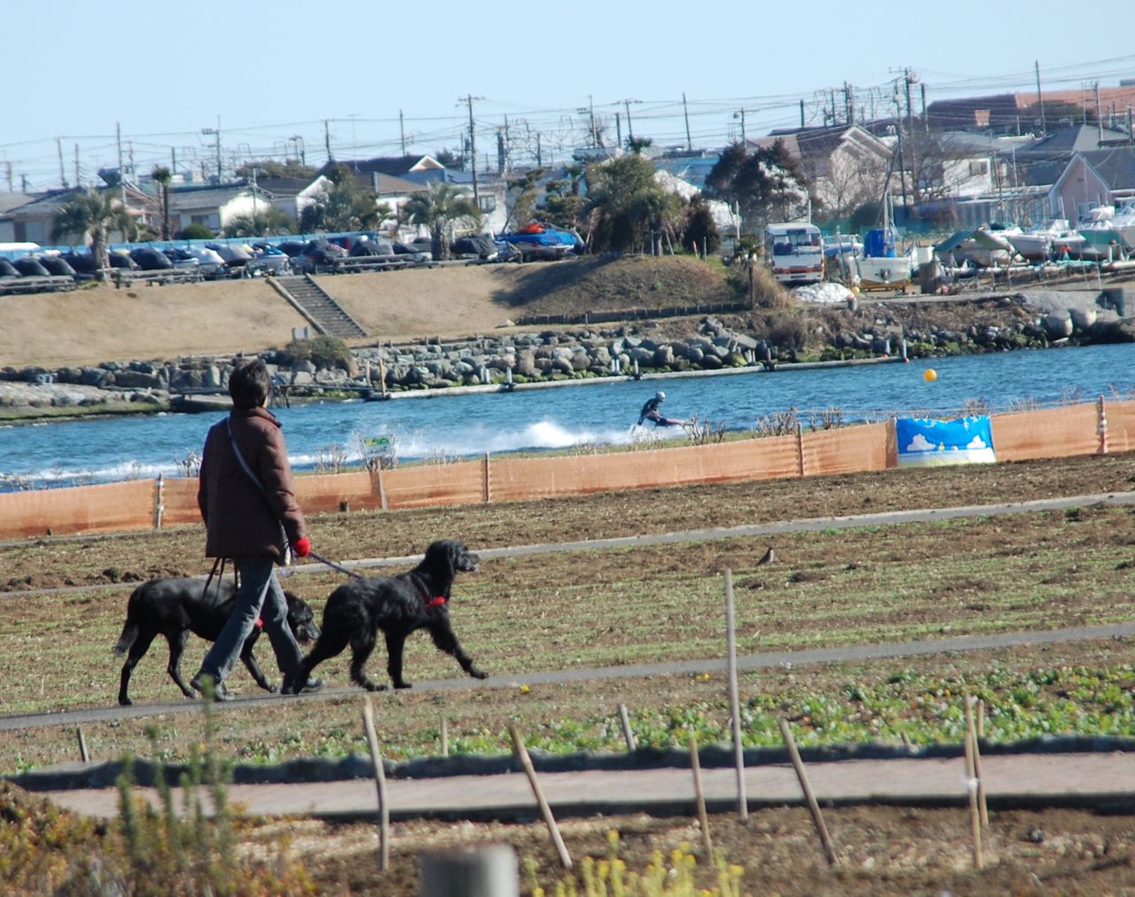 明日から暖かい模様_f0021654_23573587.jpg