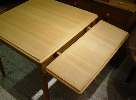 エクステンションテーブル・剣持勇・スツール入荷!!_a0096367_20125211.jpg
