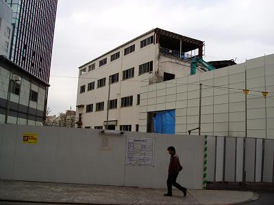 さよなら交通博物館 建物の解体状況(3)_f0030574_211639100.jpg