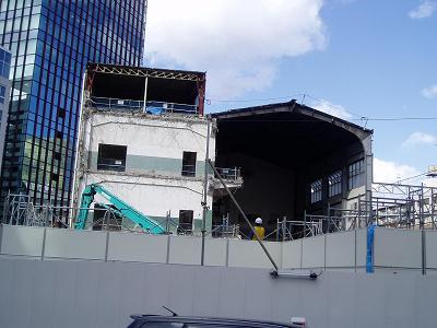 さよなら交通博物館 建物の解体状況(3)_f0030574_21235178.jpg