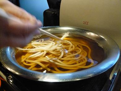 久しぶり！アクティ大阪の「美々卯」で登録商標うどんすき。_a0029277_01594.jpg