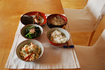 完食・熟睡♪_c0181457_3345010.jpg