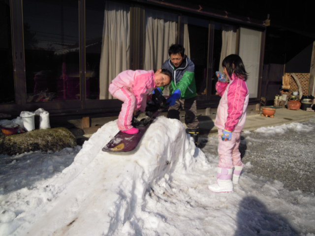 雪がある場所へ大移動！_a0159869_2028268.jpg