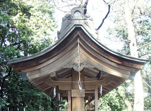 木造連子窓型蕃塀の桧皮葺き屋根 その4 蕃塀マニア 木造連子窓型蕃塀の桧皮葺き屋根 その4 蕃塀マニア