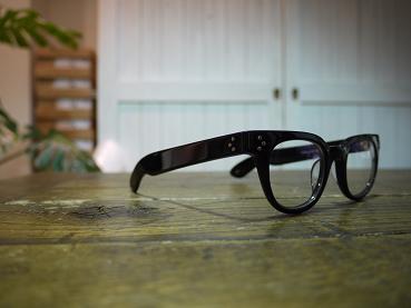 MOSCOT ORIGINAL_e0152373_20593419.jpg