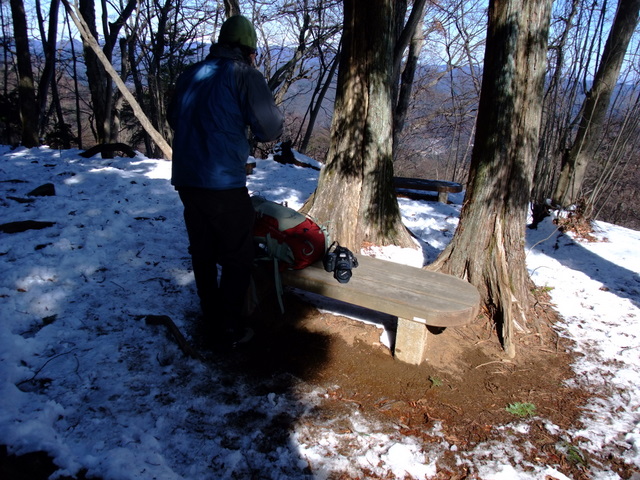 スノーハイク　高水三山　その②_a0043982_2158030.jpg