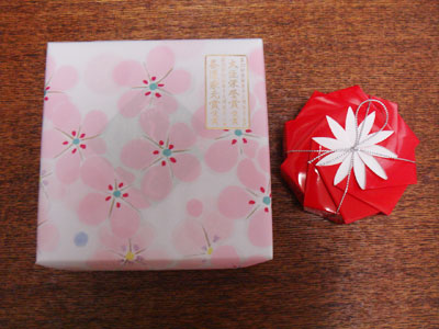 金沢土産でお茶を_c0077407_17314366.jpg