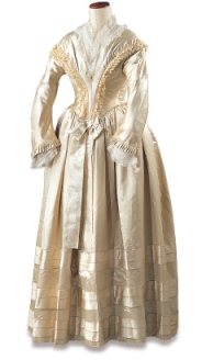 ★愛のヴィクトリアンジュエリー展_b0189667_12474059.jpg