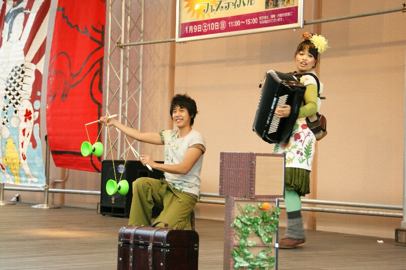 ジャグリング&アコーディオン 『 プラノワ 』_a0122932_1315478.jpg